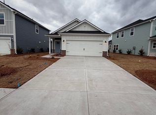 8231 Energize Dr #2121, Pendleton T Longs, SC 29568