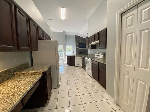 3rd image of 6411 Weatherwood Cir