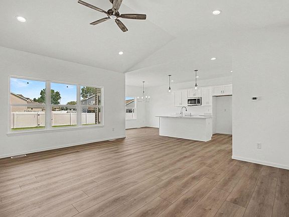 3rd image of 5754 Brookview Ave