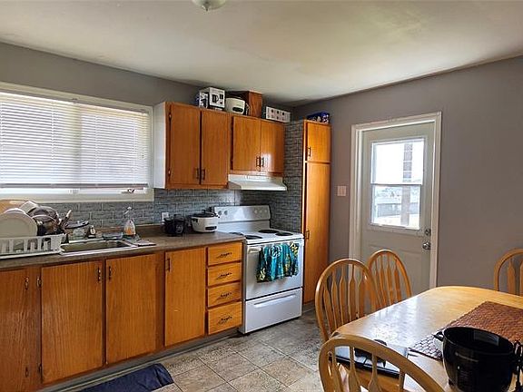 5th image of 38 Fairview Drive
