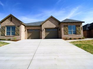 2007 102nd St, Lubbock, TX 79423