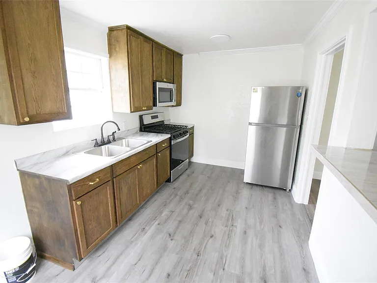 6229 Clover Ridge St — Photo 16