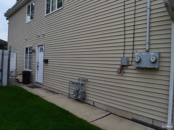 2nd image of 77 McKinley Ave Unit 1