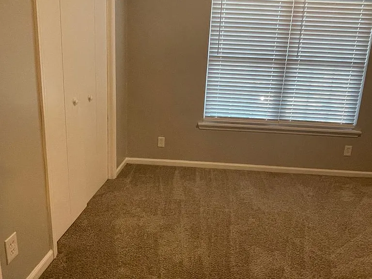 2 Peach Ct — Photo 16
