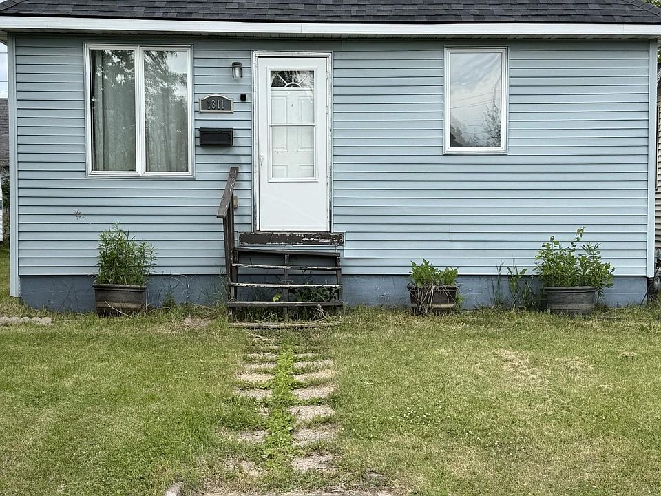 1st image of 1311 96th Ave W