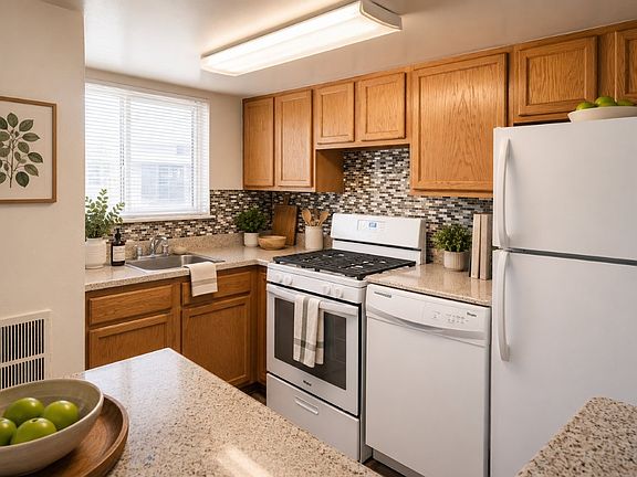 2nd image of 4637 Dallas Pl #4657-202