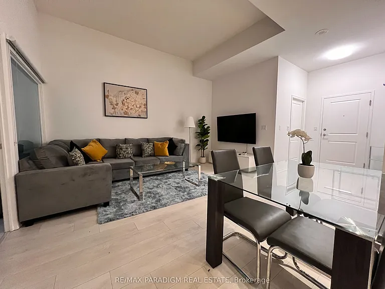 35 Bastion St #109 — Photo 7