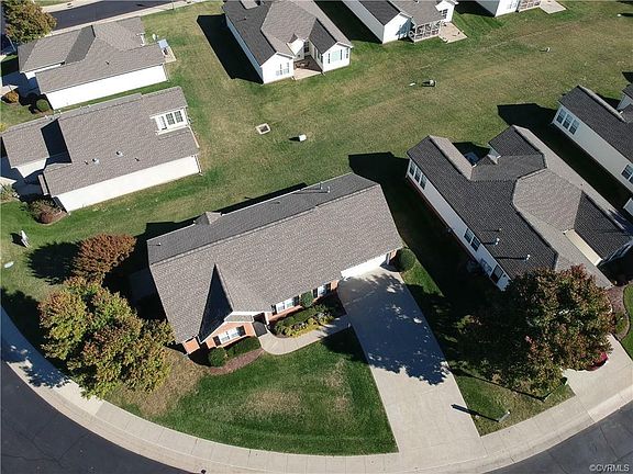 4th image of 4172 English Holly Cir
