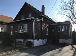 18 Jean St, Acushnet, MA 02743