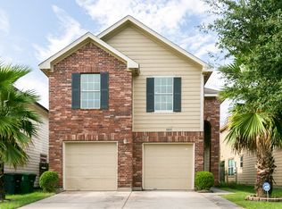 5602 Post Oak Manor Dr, Houston, TX 77085