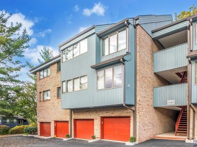 241 Indian Hollow Ct, Mahwah, NJ, 07430
