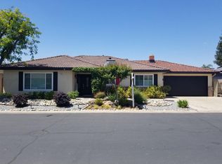7663 N Gearhart Ave, Fresno, CA