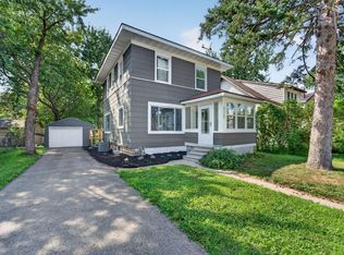 215 9th Ave NE, Rochester, MN 55906
