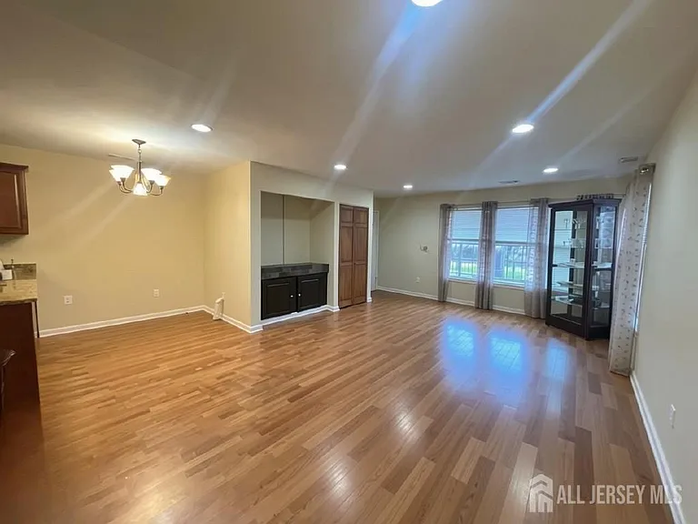 156 Pennsylvania Way — Photo 11