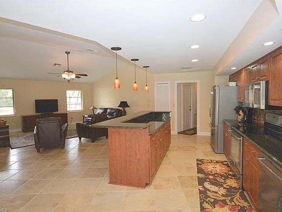 5th image of 6657 Willow Lake Cir