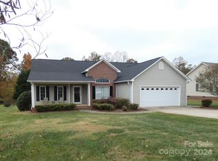 3803 River Rd, Hickory, NC 28602