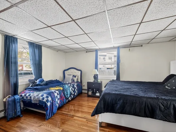 2 Mill St, Beverly, MA 01915