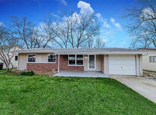 6108 Old Collinsville Rd, Fairview Heights, IL 62208