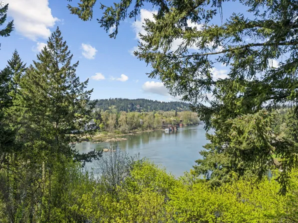 200 Burnham Rd Unit 311, Lake Oswego, OR 97034