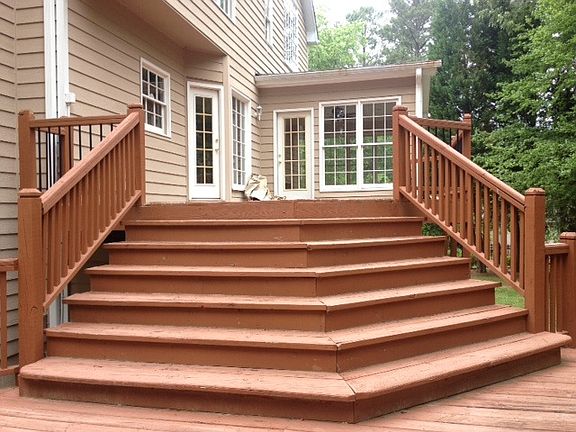 3rd image of 1608 Greenview Ct
