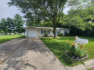 504 W Holly St, Robinson, IL 62454