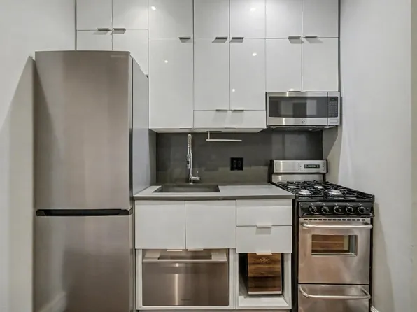 221 Mott Street image 1 of 11