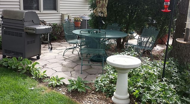 2nd image of 565 Applegate Ln