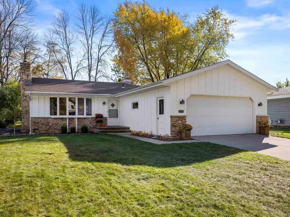 1500 S Rebecca Ln, Appleton, WI 54915