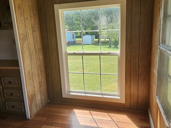 2nd image of 431 Bluebird Ln