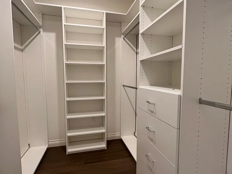 Walk-in Closet