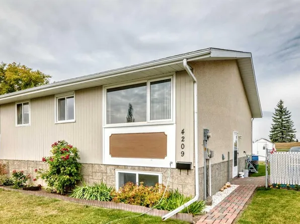 4209 E 54th Ave, Innisfail, AB T4G 1K4