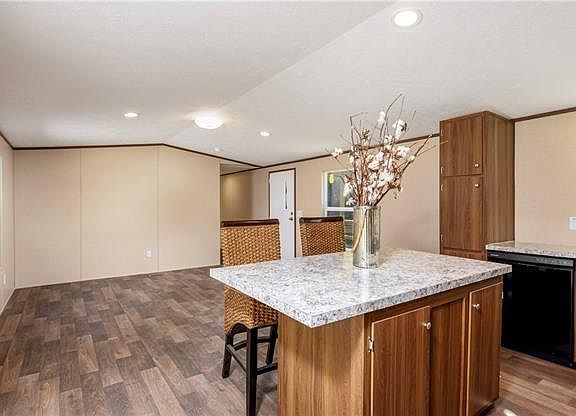 5th image of 183 Gunter Rd