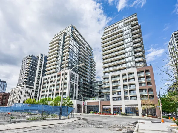 460 Adelaide St E, Toronto, ON