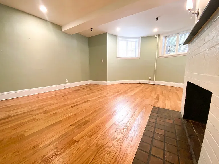 239 Commonwealth Ave #12 — Photo 5