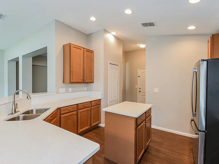 2630 Oak Haven Dr — Photo 6