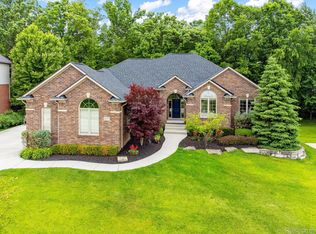 6571 Northwick Dr, Shelby Township, MI 48316