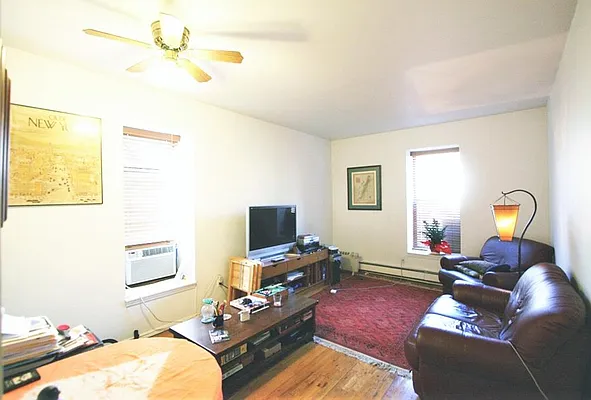 Rented by R New York | media 6