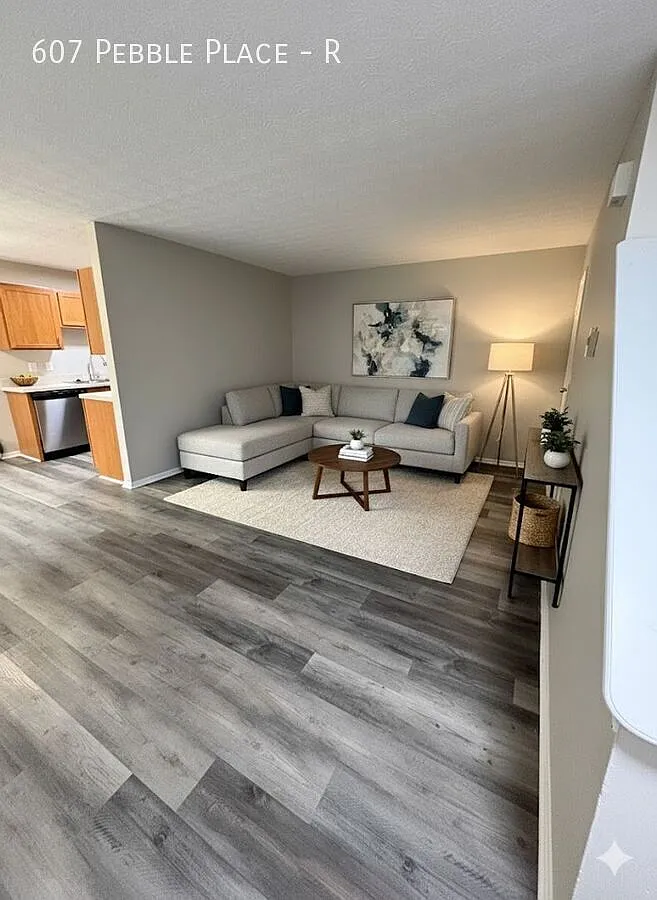 Renovated 2-Bedroom Townhome - Next to Marvin Lane Park! — Photo 3