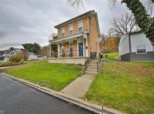 1220 Moravia St, Fountain Hill, PA