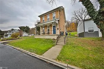 1220 Moravia St photo 1