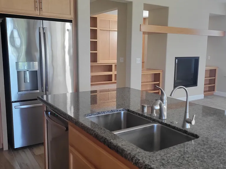 401 Waterwood Dr — Photo 9