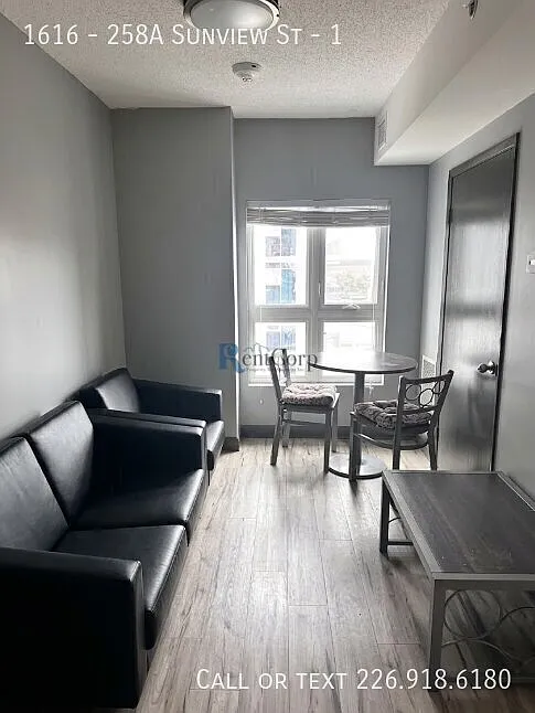 2 bed, 1.0 bath, 582 sqft, $1,800 — Photo 4