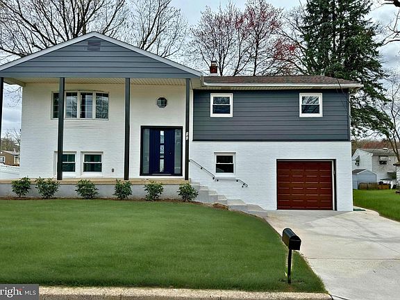 2nd image of 141 Altamawr Ave
