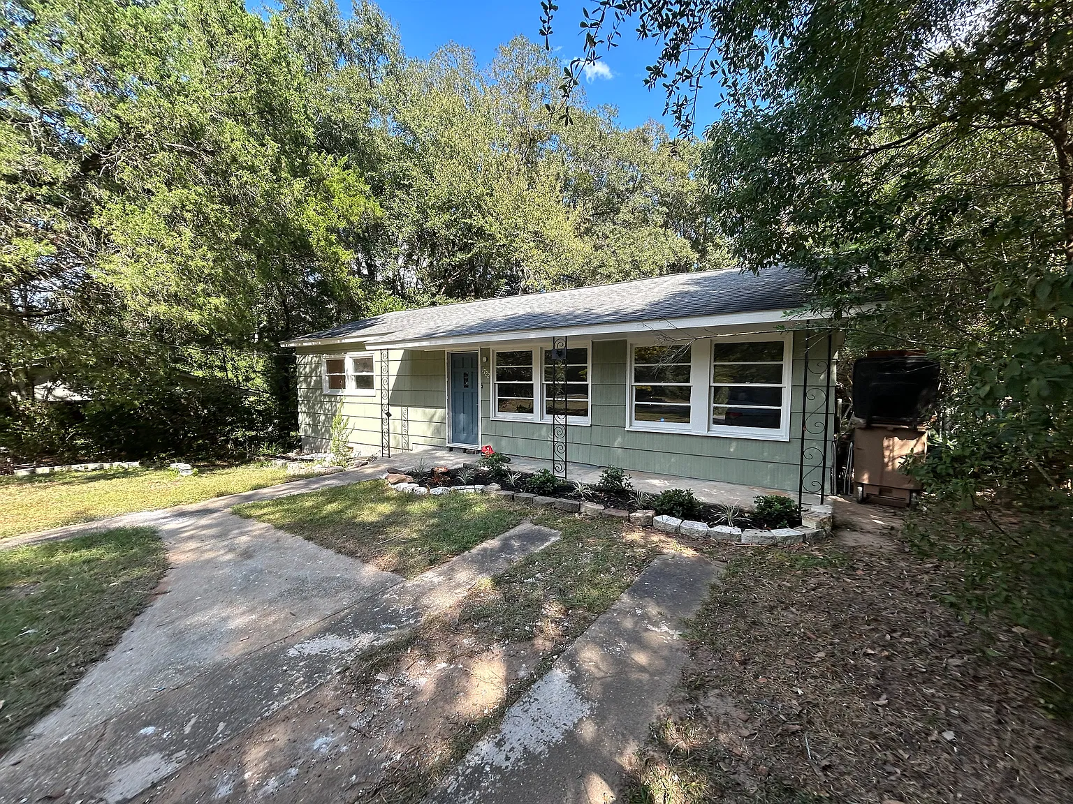 3 bed, 1161 sqft, $1,350 — Photo 3