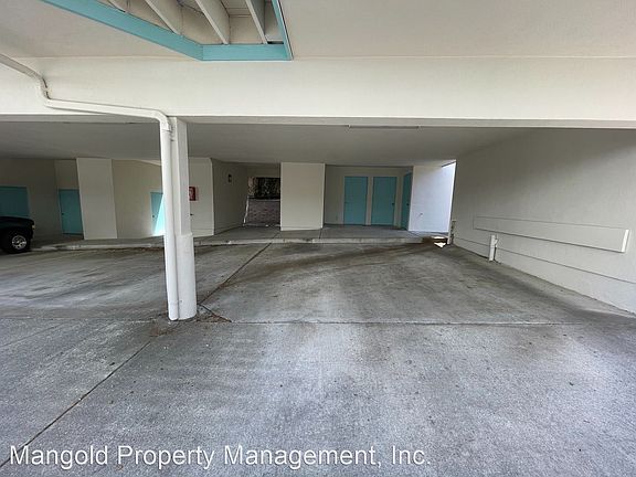 3rd image of 725 Spencer St APT 5