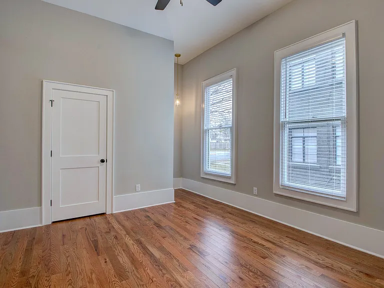 1420 Commerce St — Photo 23