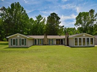1163 Yarborough Rd, Cassatt, SC 29032
