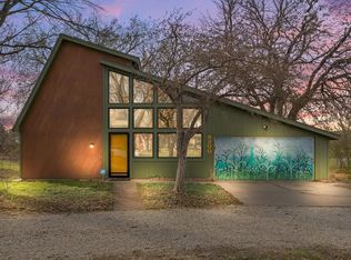 6800 SW Fountaindale Rd, Topeka, KS 66614