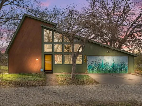 6800 SW Fountaindale Rd, Topeka, KS 66614