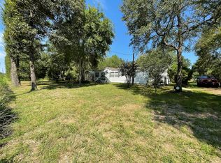 6275 Carter Rd, Waller, TX 77484